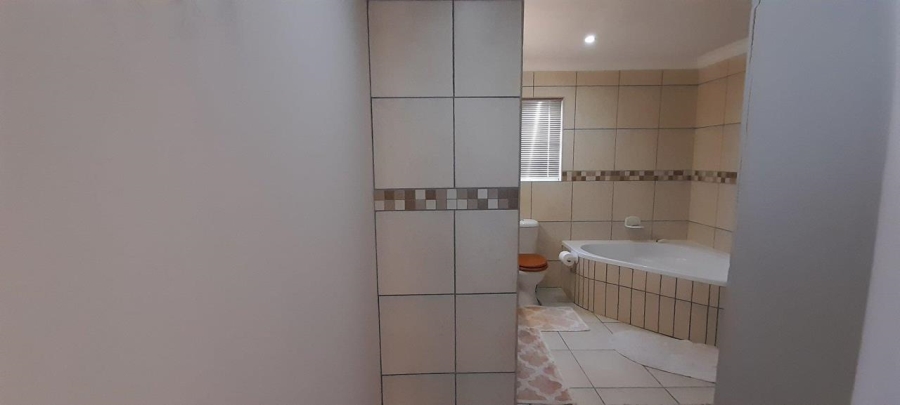 3 Bedroom Property for Sale in Velddrif Western Cape